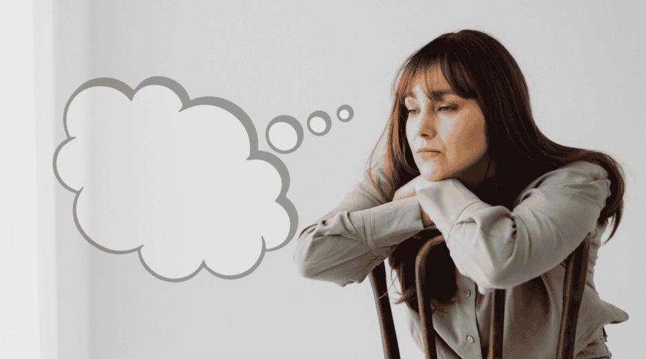 La inteligencia no solo se construye acumulando datos o devorando libros de texto; se consolida en los espacios en blanco que dejamos entre un conocimiento y otro. CANVA