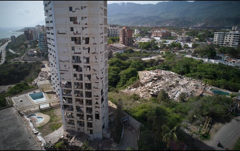 Claudia Sheinbaum sostuvo una llamada telefónica con la presidenta encargada de Venezuela, Delcy Rodríguez, a quien expresó sus condolencias por las víctimas de los terremotos del pasado miércoles. AP / J. Arraez