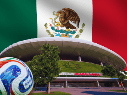 El futbol contemporáneo es una industria global donde la rentabilidad y la eficiencia logística dictan las reglas del juego. ESPECIAL / CANVA
