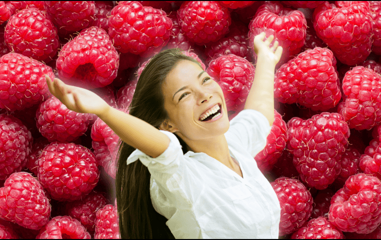 Si bien ningún alimento por sí solo puede controlar el azúcar en sangre, incorporar frutas como las frambuesas dentro de una dieta equilibrada puede contribuir al bienestar general y a una mejor salud metabólica.  CANVA