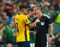 la clasificación de México a los octavos de final y la eliminación de Ecuador, el partido será recordado por consolidar una regla que busca limpiar el deporte. AP / N. PISARENKO