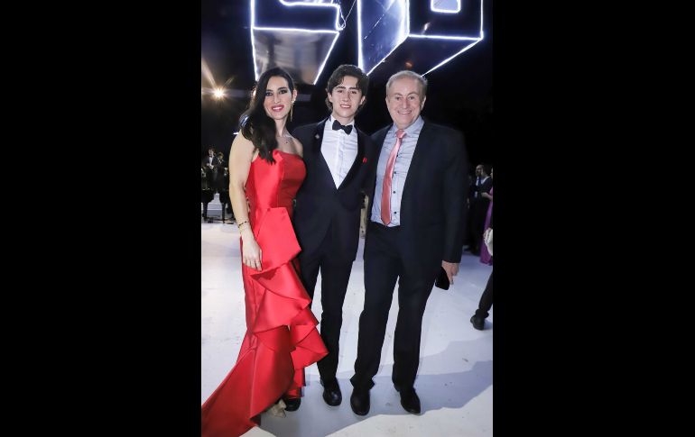 Mayra, Bernardo y Javier Barba. GENTE BIEN JALISCO / C. Jimeno