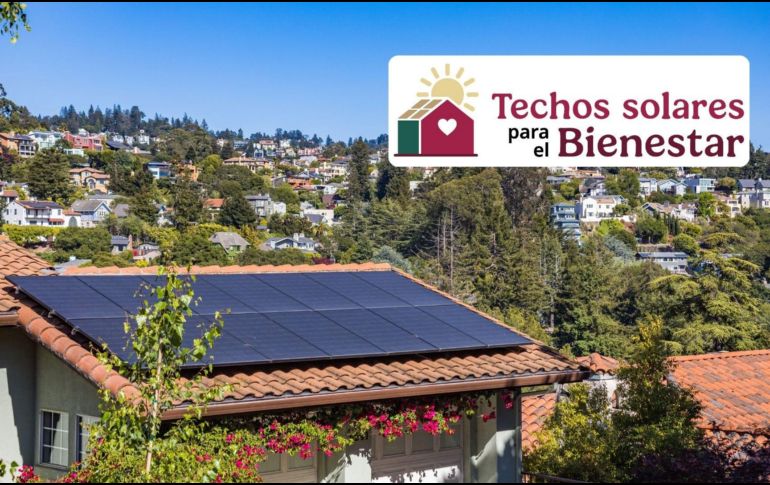 La instalación de paneles solares busca reducir costos de electricidad y promover alternativas renovables. PEXELS/ESPECIAL