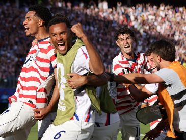 El conjunto dirigido por Mauricio Pochettino dominó la posesión desde el arranque y generó las oportunidades más claras de gol. EFE/ B. FANJOY.