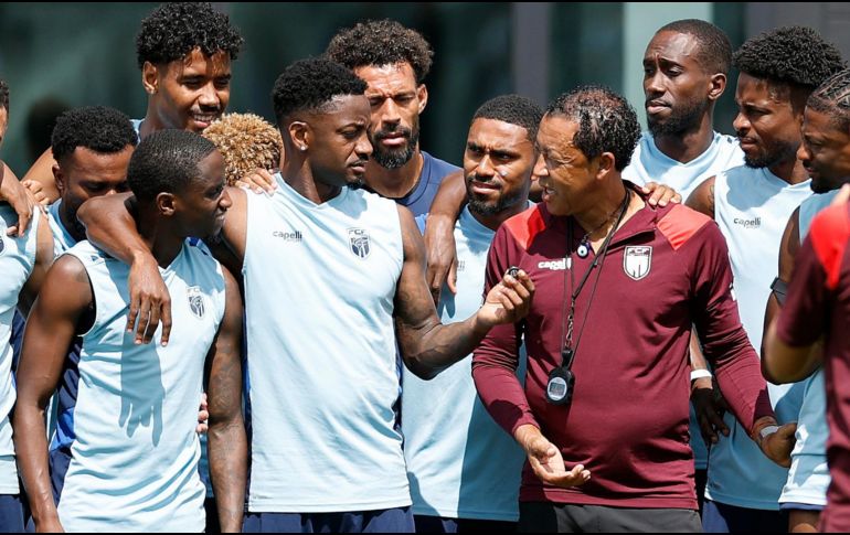 El equipo de Cabo Verde, tras una fase de grupos invicta, se prepara para enfrentar a Argentina este viernes. EFE/A. Estevez