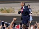 Trump también defendió su política sobre Irán y el estrecho de Ormuz. AP/ARCHIVO