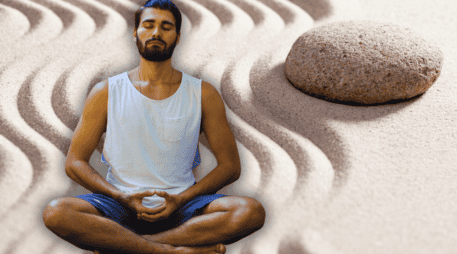 La meditación enseña a la mente a anclarse en el presente, reduciendo la rumiación constante sobre el futuro que caracteriza a los episodios de ansiedad. ESPECIAL / CANVA