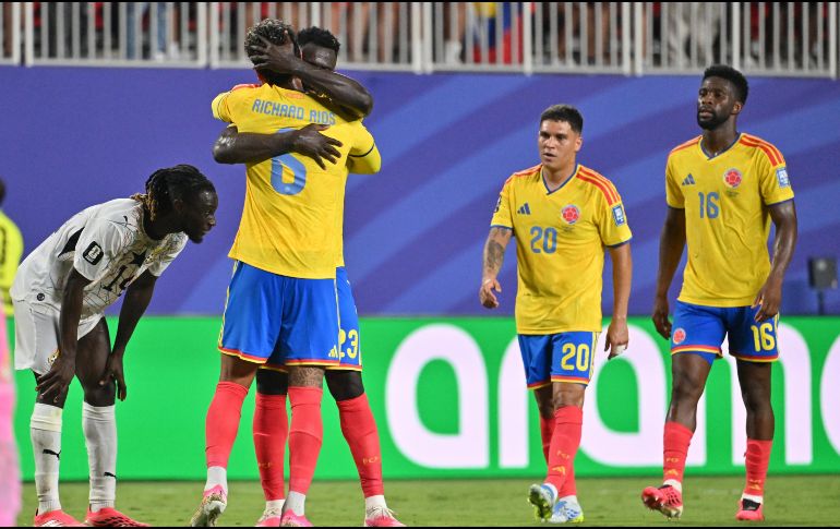 Colombia firma su pase a los octavos de final en el Estadio Kansas City. EFE//AMY KONTRAS