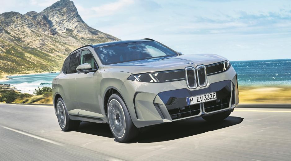 La nueva X5 apuesta por una imagen completamente renovada y una gama mecánica que permite al cliente elegir entre combustión, híbrido enchufable o propulsión totalmente eléctrica. ESPECIAL