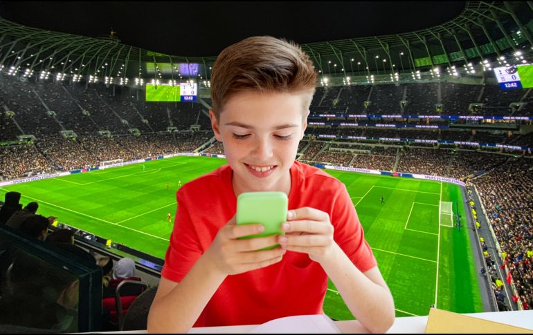 Durante el Mundial que actualmente se desarrolla, la gran cantidad de partidos, sumada al seguimiento constante de resultados y contenido deportivo a través de teléfonos inteligentes y redes sociales, incrementa las distracciones y dificulta la concentración. ESPECIAL / CANVA