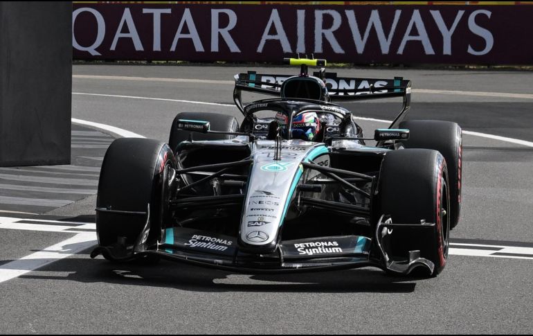 Kimi Antonelli logró la pole position para el Gran Premio de Gran Bretaña 2026 en el mítico Circuito de Silverstone. EFE / P. Powell