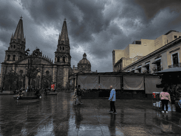 La temporada de lluvias 2026 aún tiene un largo camino por recorrer. ESPECIAL / O. Flores y CANVA