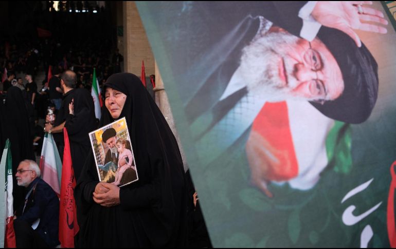 El miércoles se tienen previstos velorios en Irak y finalmente Jamenei será enterrado el jueves en la ciudad sagrada de Mashad en el mausoleo del imán Reza. EFE/J. León