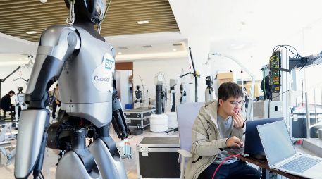 La verificación de identidad y el uso responsable de la inteligencia artificial son fundamentales para reducir el riesgo de fraudes digitales. AFP