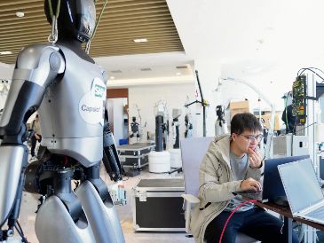 La verificación de identidad y el uso responsable de la inteligencia artificial son fundamentales para reducir el riesgo de fraudes digitales. AFP
