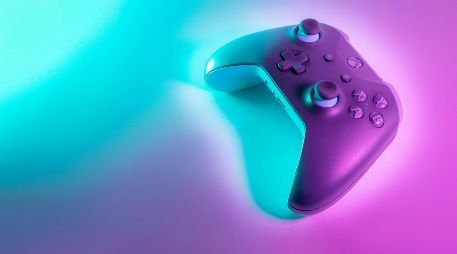 Dentro del ajuste, la división de videojuegos Xbox de Microsoft será una de las más afectadas, con la salida de alrededor del 20 % de su plantilla. UNSPLASH / J. Martínez