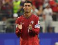 La eliminación de Portugal no solo significa el adiós al torneo, sino el cierre de una de las carreras internacionales más prolíficas en la historia del deporte. EFE/C. Neundorf