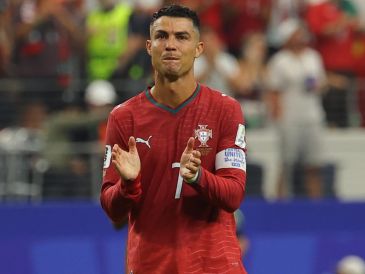 La eliminación de Portugal no solo significa el adiós al torneo, sino el cierre de una de las carreras internacionales más prolíficas en la historia del deporte. EFE/C. Neundorf