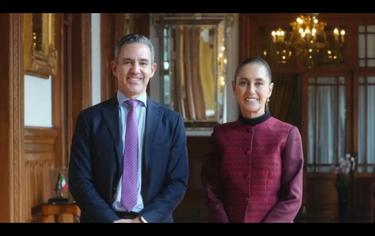 Claudia Sheinbaum Pardo publicó una foto de su encuentro con David Vélez Osorno. X/@Claudiashein