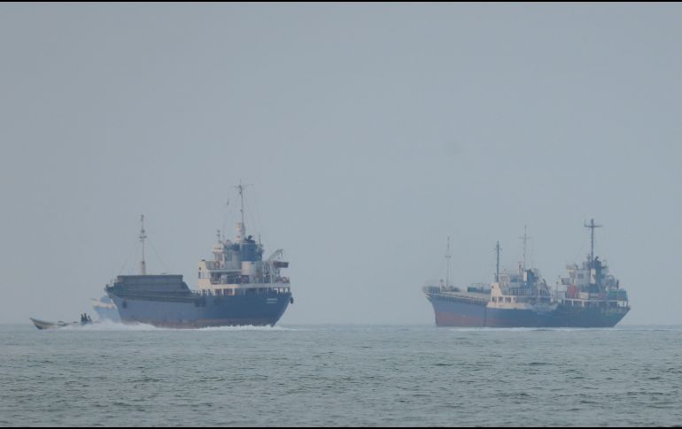 Irán y Estados Unidos acordaron, como parte de un pacto provisional, permitir que los barcos pasaran sin pagar peaje durante 60 días. AP / ARCHIVO