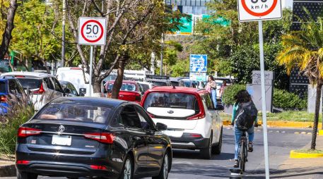 Las autoridades de Guadalajara han establecido límites de velocidad muy específicos: estos parámetros se encuentran cuidadosamente adaptados a cada tipo de vialidad, al tipo de vehículo y a las zonas especiales dentro del municipio. EL INFORMADOR / ARCHIVO