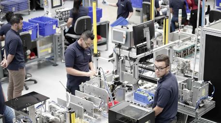 México se mantiene como punto estratégico para la reconfiguración de las cadenas de proveeduría a pesar de la incertidumbre por el comercio y las políticas industriales en torno al T-MEC. EFE / ARCHIVO