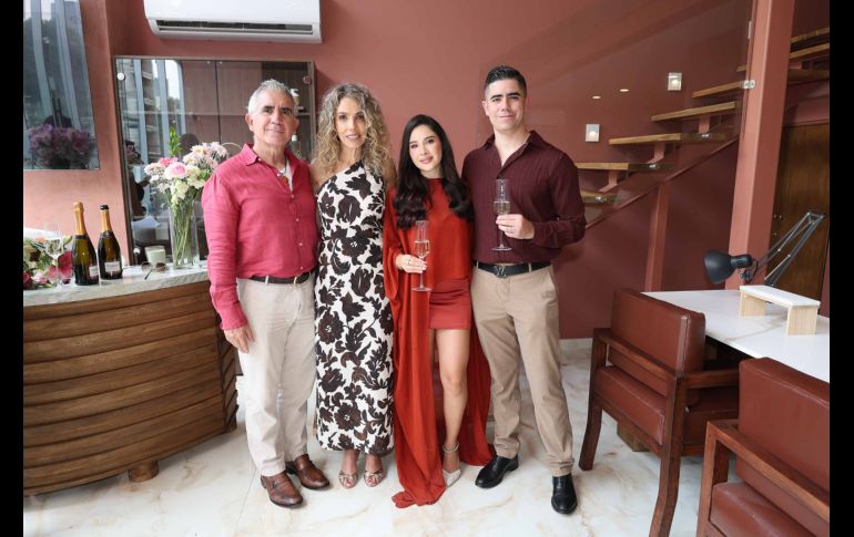 Xavier Aguilar Ghio, Mercedes Rodríguez Ceniceros, Osiris Mendez y Ricardo Aguilar. GENTE BIEN JALISCO / Revista del 10 de julio 2026