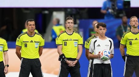 El diario deportivo egipcio Kingfut situó el foco de la indignación en el VAR del partido Argentina vs Egipto. EFE/ A. BOAL