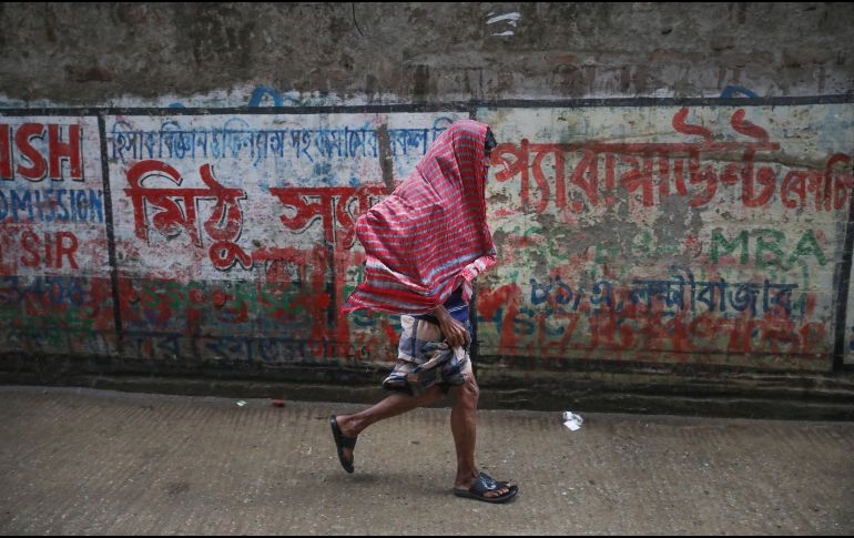 Bangladesh afirmó que, desde abril, se ha vacunado a 18,5 millones niños, lo que representa el 103 % de la cobertura prevista. EFE/ARCHIVO