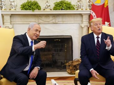Netanyahu y Trump sostienen una relación cercana y a menudo sostienen llamadas telefónicas. AP/ARCHIVO