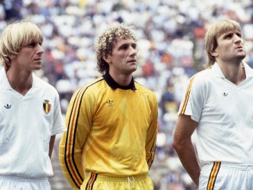 Jugadores belgas en el estadio Cuauhtémoc en el Mundial México 86. Al centro el portero Jean-Marie Pfaff, héroe de la victoria contra España. EL INFORMADOR/Archivo
