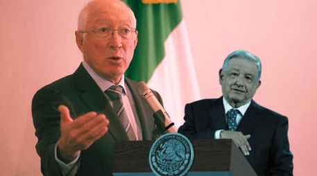 Salazar narró que informó a López Obrador y a la FGR de la diligencia, 