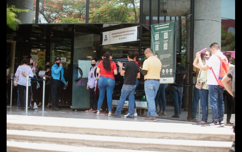 El SAT fortalece su atención gracias a la colaboración con autoridades federales y locales, lo que permite acercar trámites a más poblaciones. EL INFORMADOR/ARCHIVO