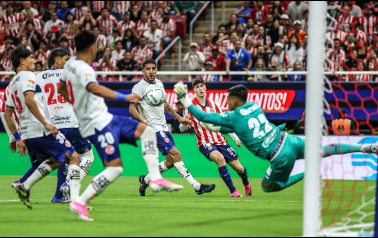 Toluca puso fin a una racha de 14 partidos sin derrota de Chivas como local en el Estadio AKRONEL INFORMADOR/ A. NAVARRO.
