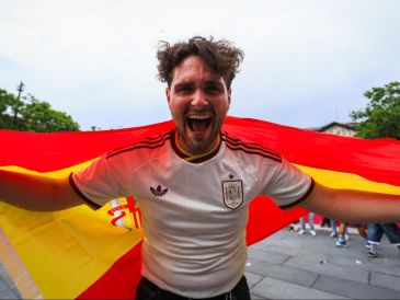 Daniel Martín llegó a México para visitar a su novia y terminó siendo testigo del campeonato de España en un ambiente de fiesta mundialista. EL INFORMADOR/ J. ACOSTA.