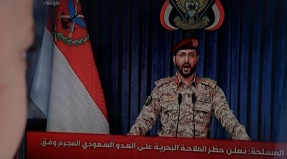 El bloqueo marítimo anunciado por los hutíes apunta directamente al salvavidas económico de Arabia Saudita. Ante la inestabilidad en el Golfo Pérsico, Riad ha desviado más del 70% de sus exportaciones diarias de crudo hacia el puerto de Yanbu, en el mar Rojo, a través de su red de oleoductos Este-Oeste. EFE/YAHYA ARHAB