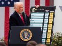El presidente de EU, Donald Trump, habla durante un evento para anunciar nuevos aranceles en la Casa Blanca, en Washington, el 2 de abril de 2025. AP/ARCHIVO