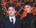 Tom Holland y Zendaya posan desde Aztlán Parque Urbano, donde proyectaron la cinta “Spider-Man: Un nuevo día”. EFE