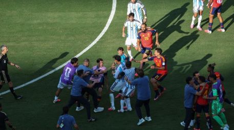 Según detalla un análisis del medio deportivo español Sport, el Código Disciplinario establece sanciones contundentes para estos escenarios de conflicto. AFP / Pat Isaacs, MI News, NurPhoto