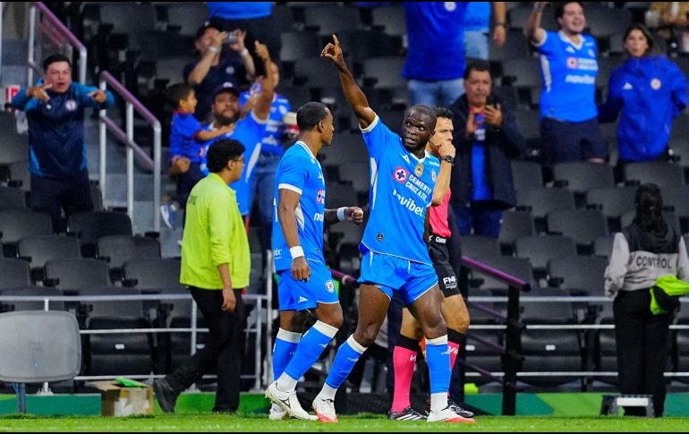 Cruz Azul remontó ante Puebla y llegó a seis puntos antes de disputar el Campeón de Campeones. IMAGO7.