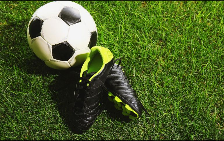 El Tri juvenil quiere conseguir uno de los cuatro boletos en disputa para la Copa Mundial de la categoría, misma que se celebrará en Azerbaiyán y Uzbekistán en 2027, además de un pase a los Juegos Olímpicos de Los Ángeles 2028. ESPECIAL / CANVA