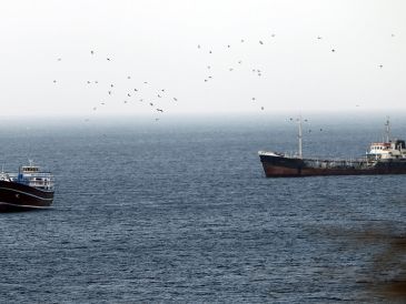 El petróleo internacional supera los 100 dólares por barril en medio de conflictos cada vez más intensos. EFE/ARCHIVO