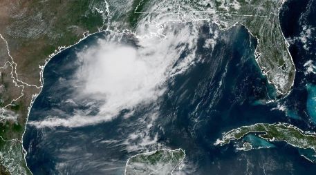Protección Civil y el SMN alertan a Tamaulipas, Nuevo León y Coahuila por posibles inundaciones y vientos fuertes. EFE/NOAA-NHC