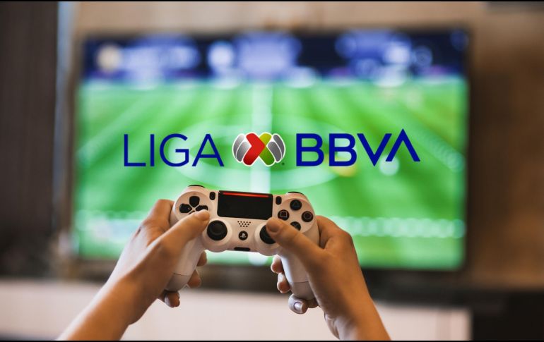 Este día se confirmó la firma de un acuerdo multianual entre EA Sports y la Liga MX, con el que el futbol mexicano volverá a estar presente en la franquicia a partir de EA Sports FC27. ESPECIAL / CANVA