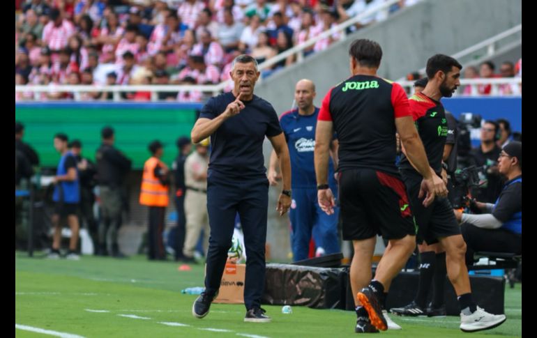 Pedro Caixinha aseguró que Bravos merecía al menos el empate tras la derrota 1-0 frente a Chivas en Guadalajara. EL INFORMADOR/ A. NAVARRO.