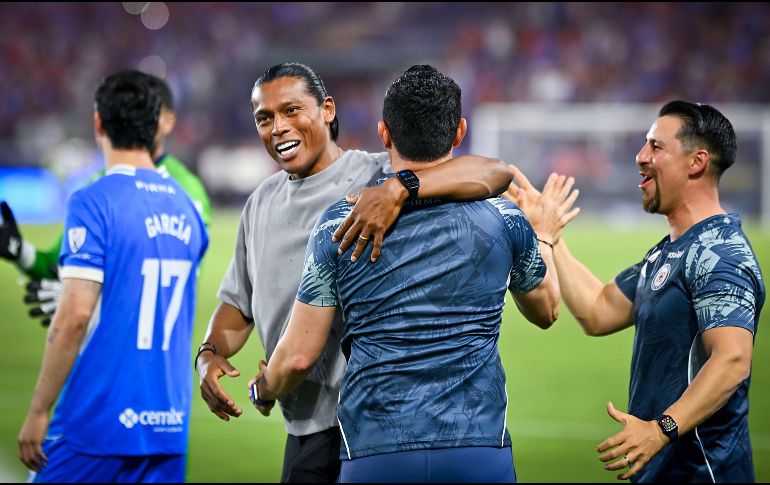 Joel Huiqui, director tecnico durante el partido correspondiente al Campeón de Campeones 2025-2026 de la Liga BBVA MX, entre los Diablos Rojos del Toluca y la Máquina Celeste del Cruz Azul, realizado en el Dignity Health Sports Park. Imago7