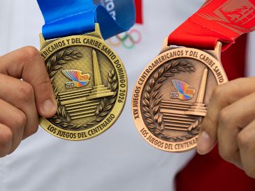 Este martes hay tres eventos más en los que disputarán medallas, en dos remos sin timonel mixto (2-) y cuatro pares de remos cortos de ambas ramas (W4x y M4x). EFE/ Orlando Barría
