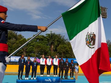 México elevó su cosecha a 73 medallas, con 27 oros, para consolidarse como líder del medallero en Santo Domingo 2026. EFE.