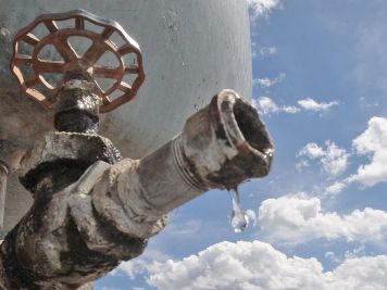 Deudas de agua ahogan a municipios de Jalisco