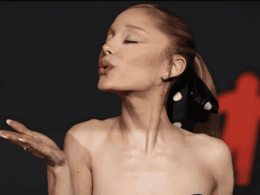 Previamente, Ariana Grande ya había mostrado su descontento por las filtraciones. EFE/ARCHIVO